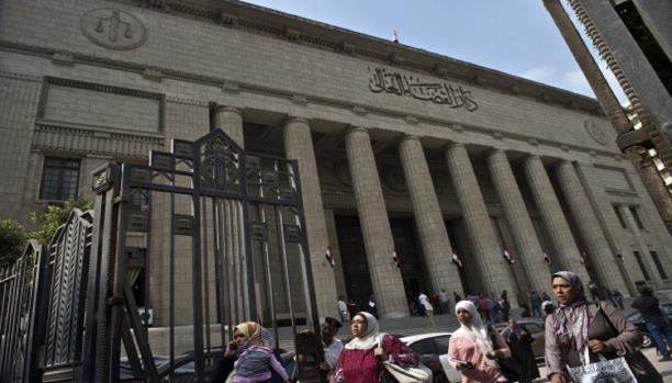 مصر: استكمال محاكمة 47 معتقلا مصريا