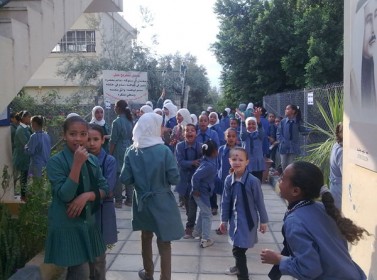 طالبات مدرسة فاطمة الزهراء بدون ماء