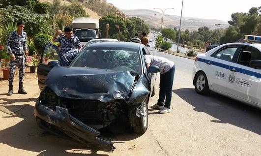 وفاة و3 إصابات بتدهور في دير