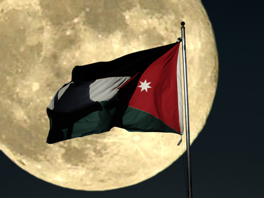 نيسان تهنئ بـ (الاستقلال)