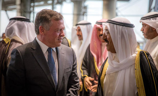 الملك وأمير الكويت يؤكدان متانة العلاقات