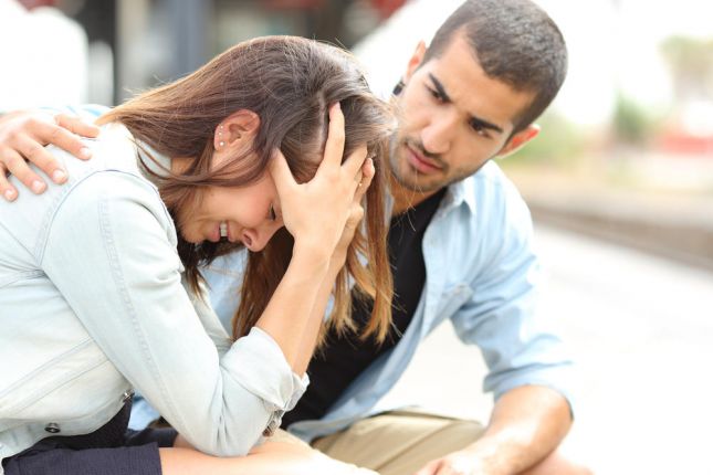 اكتئاب ما بعد الزواج.. لماذا يصيب
