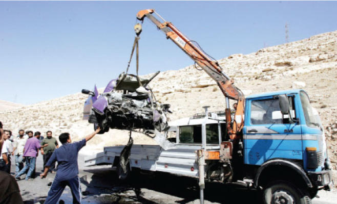 3 وفيات وإصابتان خطيرتان بحادث مروع