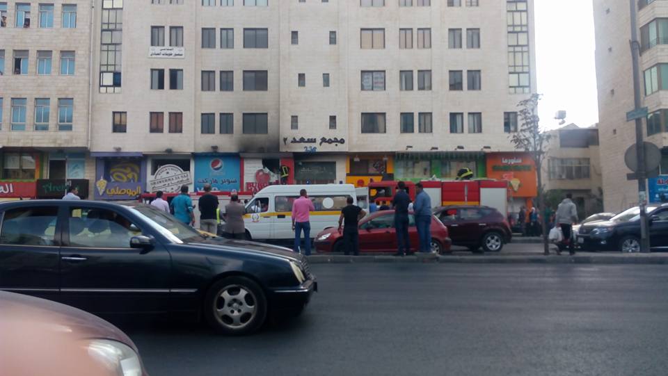 إصابتان في حريق مطعم بشارع المدينة