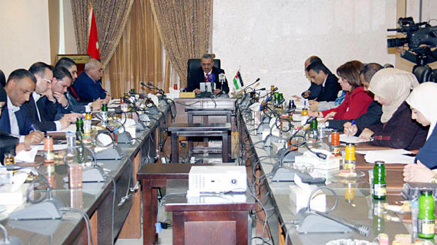 39800 عدد مستفيدي منح وقروض (دعم