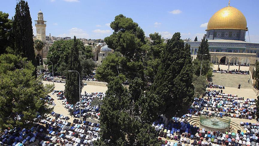 اسرائيل تعتقل 16 فلسطينيا على خلفية