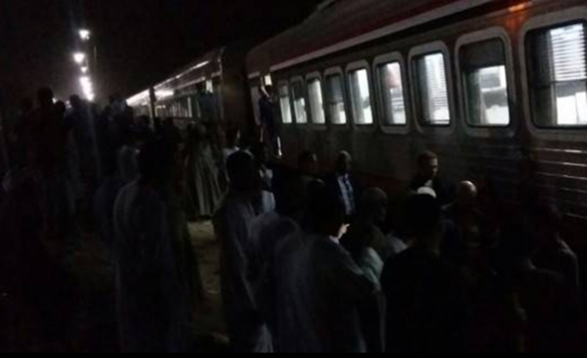 مصر: قطار يسحق مركبة ويصرع 8