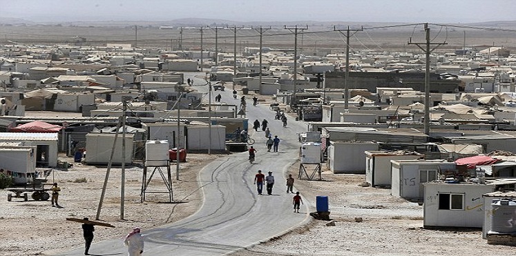 صور فضائية مذهلة للاجئين العالقين بين