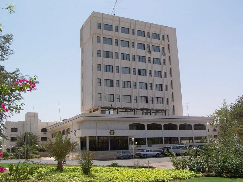 السودان يستدعي السفير الأردني ويسلمه مذكرة