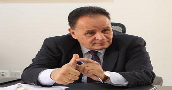 قطيشات يكشف تفاصيل (البطاقة الذكية)