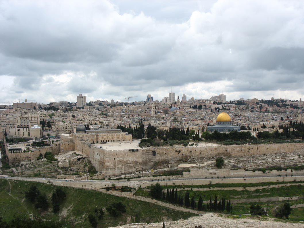 عودة: القدس الشرقية تتهود.. والتربية والتعليم