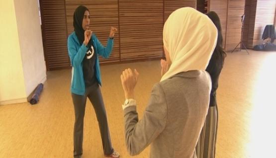 مسلمات يتعلمن فنون القتال لحماية أنفسهن