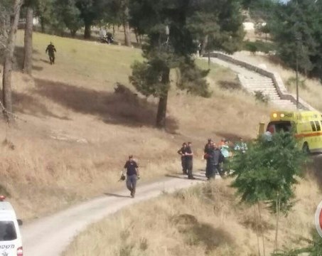 اصابة اسرائيليتين من جراء عملية طعن