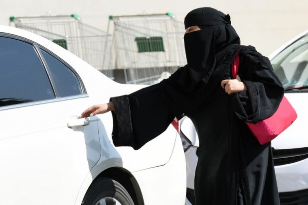 السعودية تمنح المطلقات حقوقا قانونية أوسع