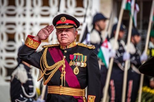 الملك للحكومة: لا تختبؤوا خلف خطابي