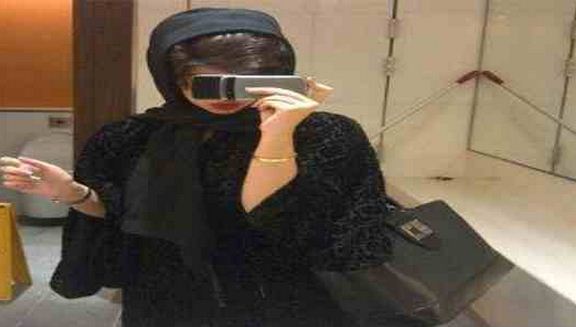 سعودية تتسبب بطلاق صديقتها بسبب سناب