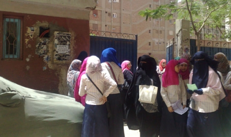 قصة الـ 39 فيلما إباحيا بمدرسة