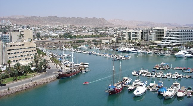 جولات بحرية لعمــال أردنيين بتنظيــــم من