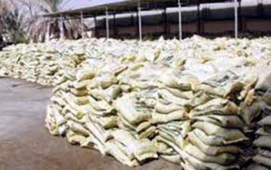 اتلاف 500 كيلو طحين ومواد غذائية