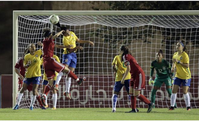 منتخب شابات الكرة يخسر أمام نظيره