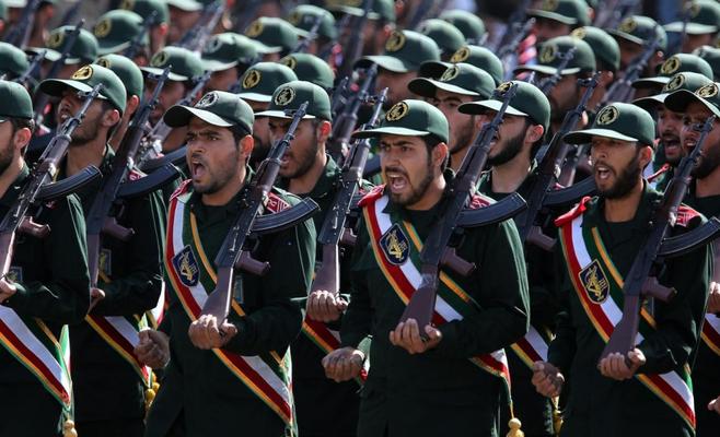 مقتل عقيد بالحرس الثوري الإيراني في