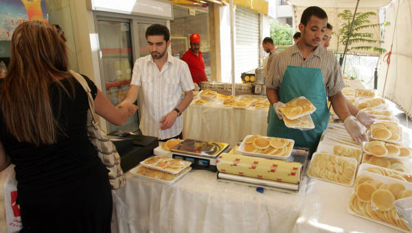 تحديد السعر الأعلى للقطايف في رمضان