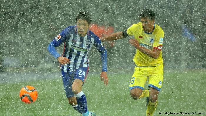 النيران الصديقة تدفع برلين للمركز الرابع