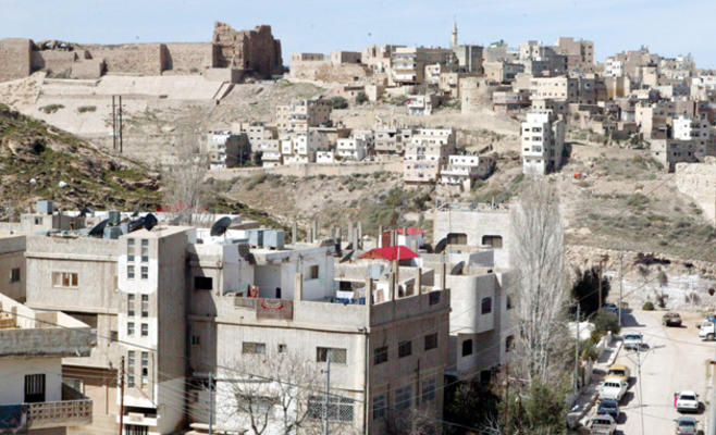 فاعليات نقابية وحزبية بالكرك تدعو إلى