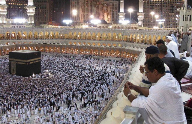 تسليم تصاريح الحج مساء الاثنين