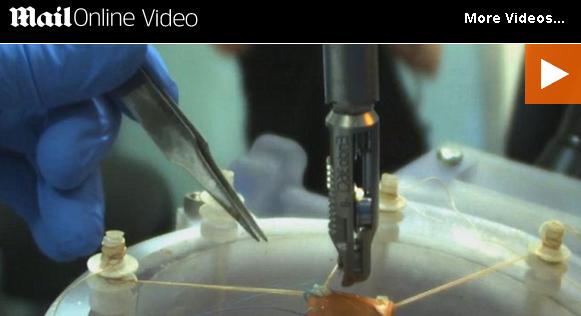 بالفيديو: ستار روبوت يتفوق على الجراحين