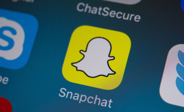 سناب شات تؤكد خصوصية الصور الخاصة