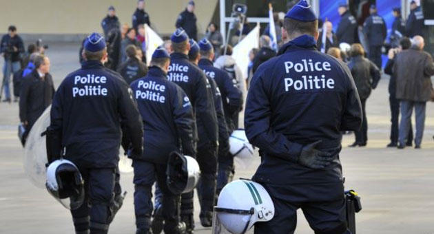 مسلح يحتجز 15 رهينة في بروكسل