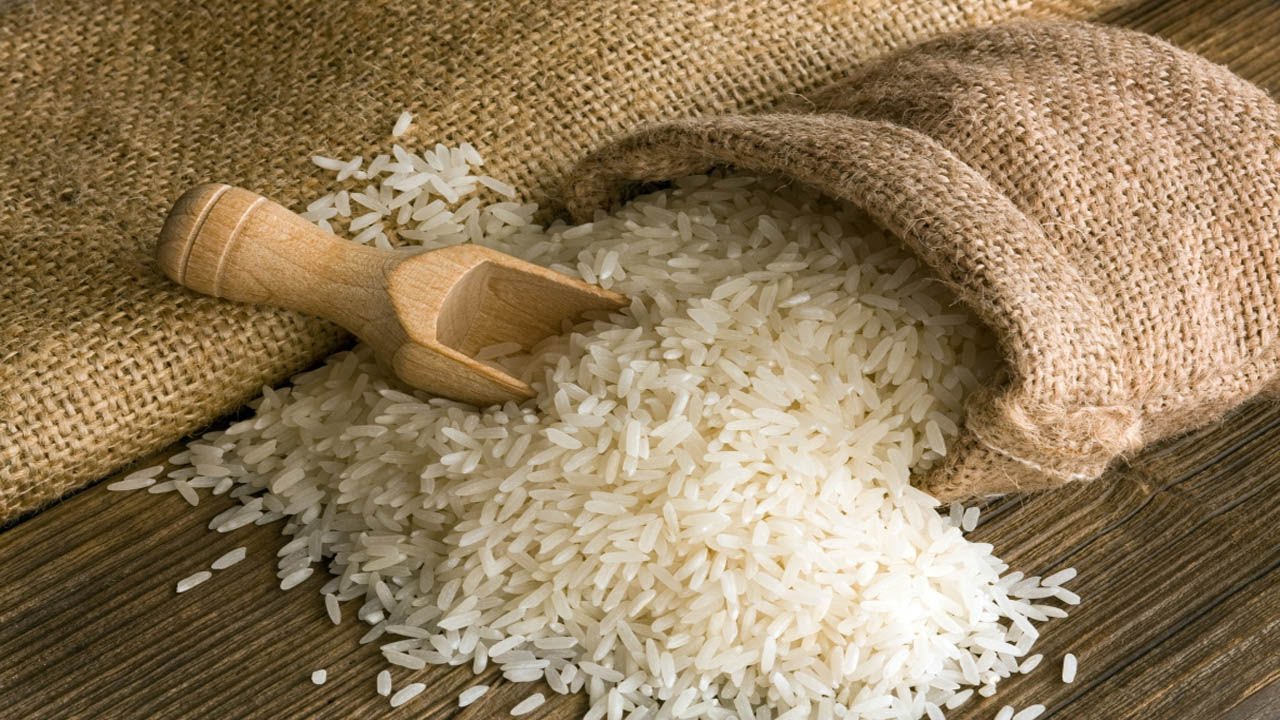 اتلاف 8 اطنان ارز في اربد