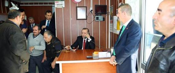 أردوغان يرد على طلبات الزبائن في