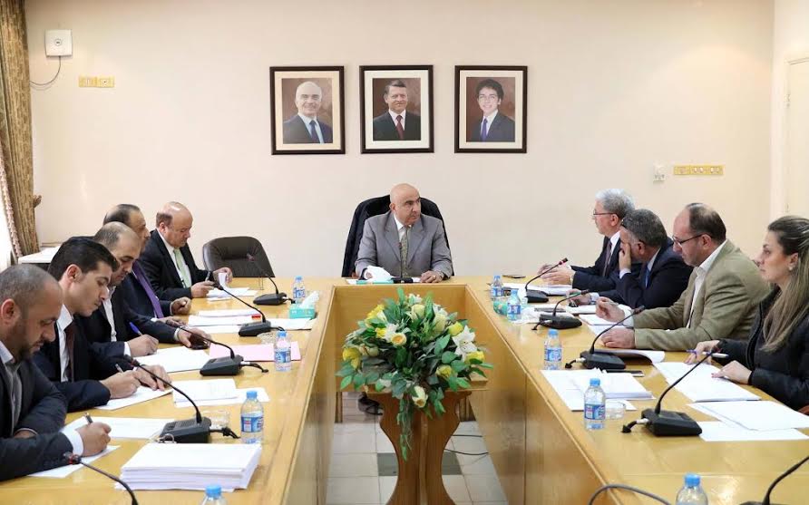 (الطاقة النيابية) تطالب الحكومة بسحب مشروع قانون