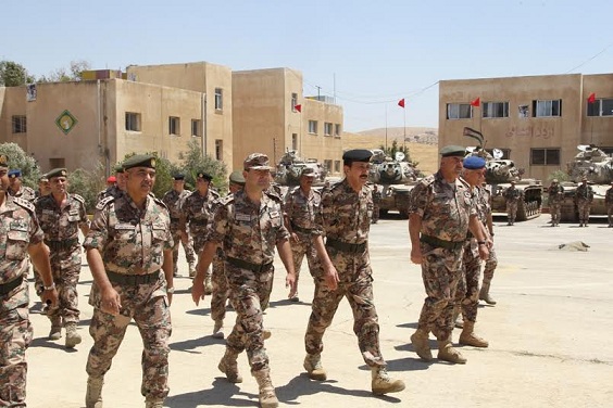 الزبن يؤكد استخدام كافة الوسائل المتاحة