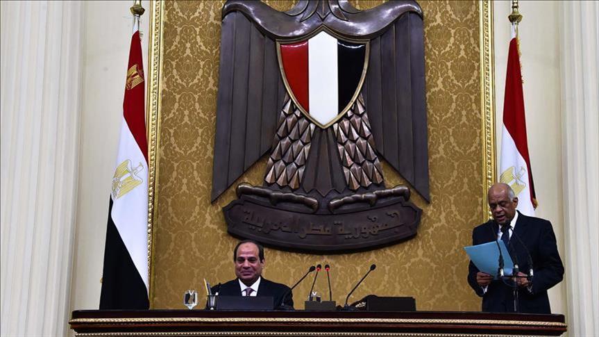 السيسي يقيل رئيس الجهاز المركزي للمحاسبات..