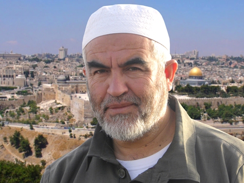 الاحتلال يحاكم الشيخ صلاح الثلاثاء