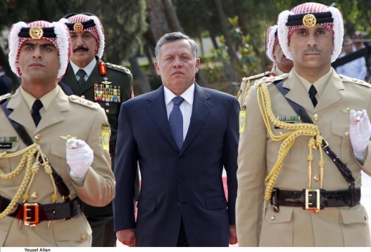 الملك وولي العهد يتلقيان برقيات تهنئة