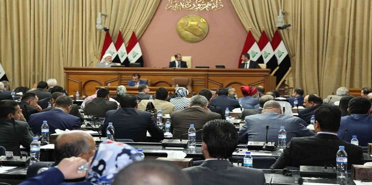 فوضى بالبرلمان العراقي بسبب مناقشة إقالة