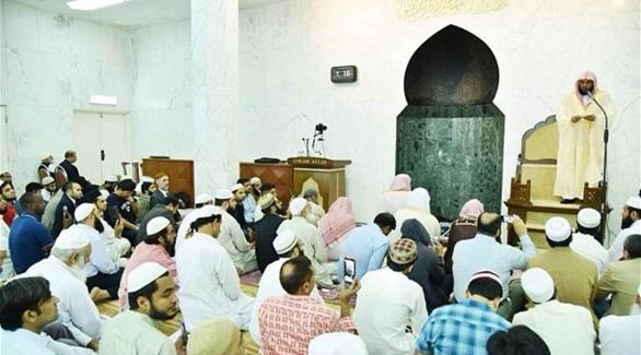 إمام الحرم المكي يلقي خطبة الجمعة