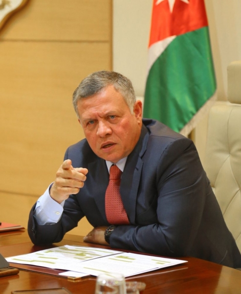 الملك: لن نسمح لأي كان بانتهاك