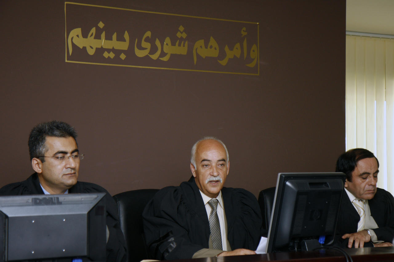 محكمة العدل الفلسطينية تؤجل الانتخابات المحلية