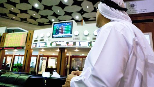 المؤشرات الخليجية تنهي الأسبوع بين ارتفاع