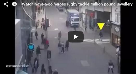 بالفيديو: سرق مجوهرات بقيمة مليون جنيه