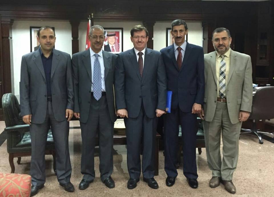 (الاطباء والممرضين) يبدآن بمناقشة بنود قانون