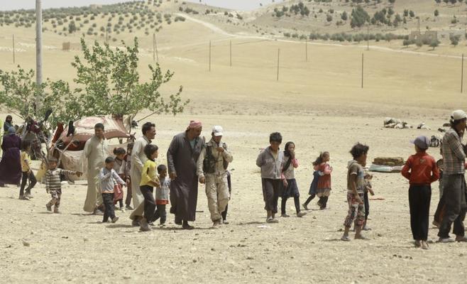 داعش يطلق سراح مئات المدنيين بعد