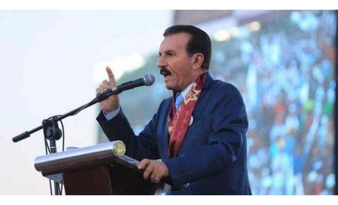 العكايلة يفتح النار على باسم عوض
