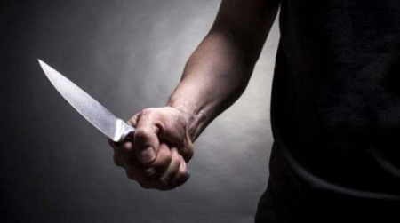 طعن طفل وشاب بحادثين منفصلين في