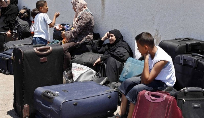 معبر رفح.. إغلاق يشتت العائلات ويهدد